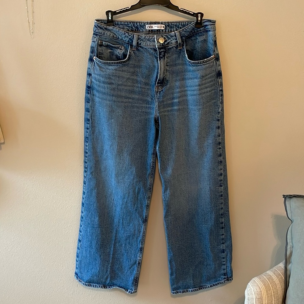 Zara Wide leg Straight jeans